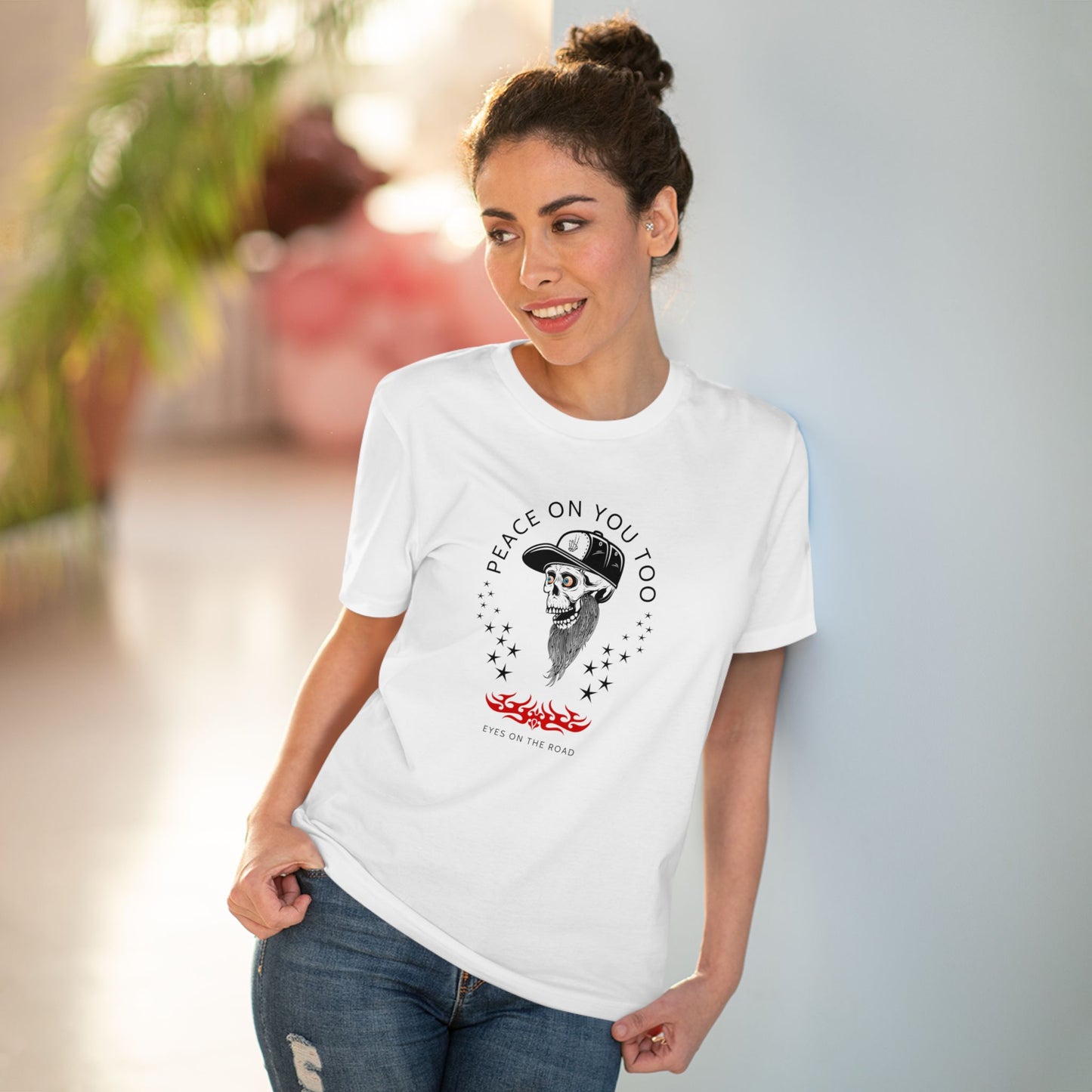 Eyes on the road - Organic T-shirt - Unisex